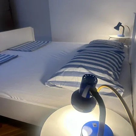 Good Vibe Space! Split