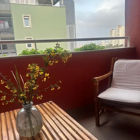 Good Vibe Space! Apartment Split